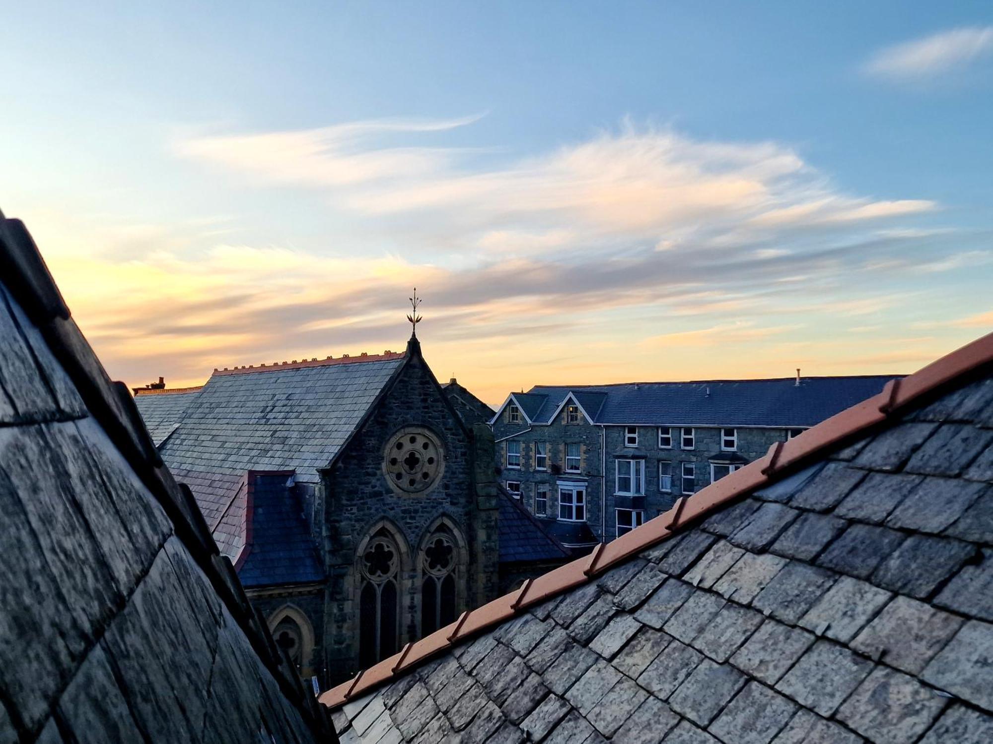 The Penthouse Ny Loft Apartment Barmouth Zewnętrze zdjęcie