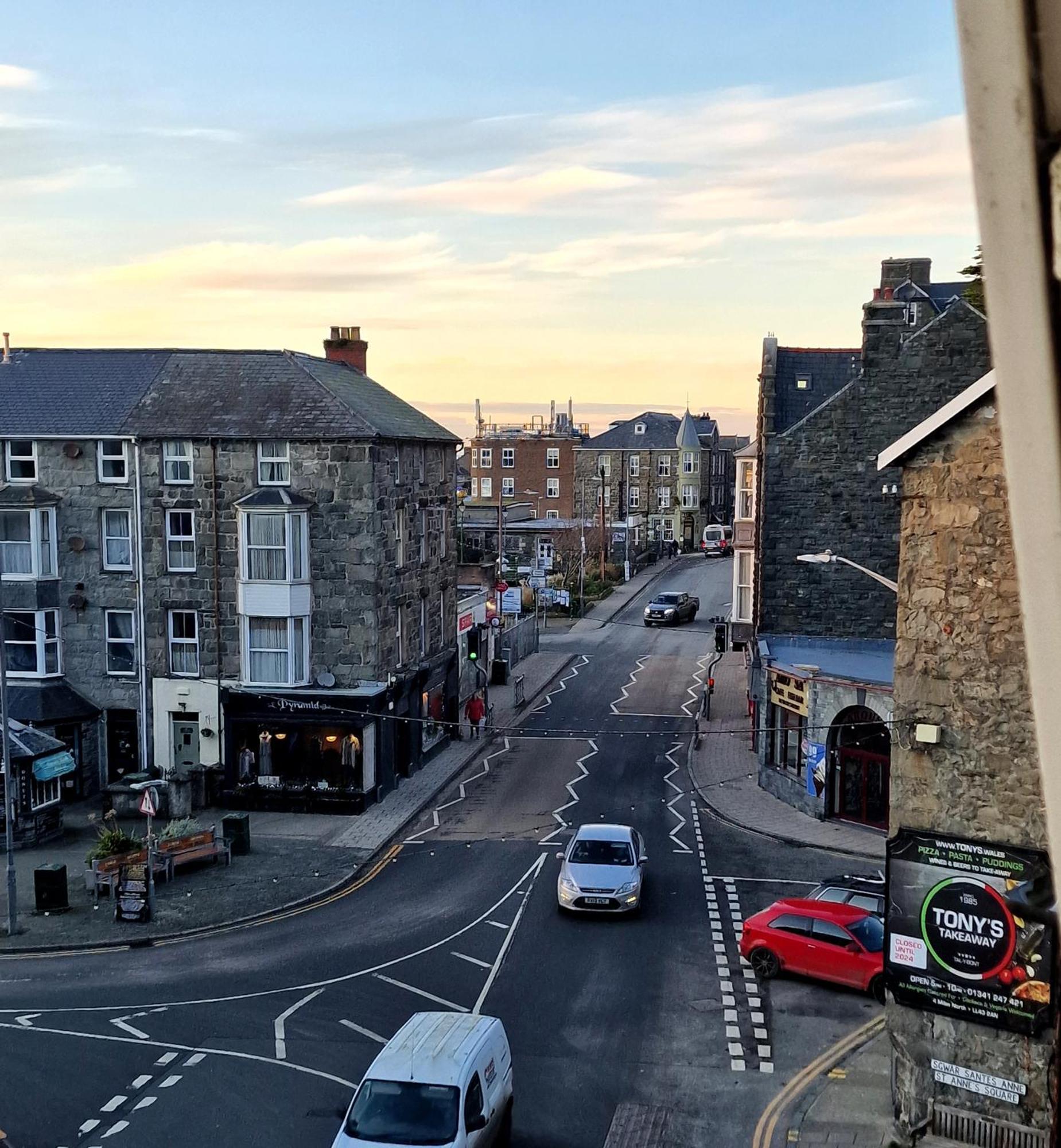 The Penthouse Ny Loft Apartment Barmouth Zewnętrze zdjęcie